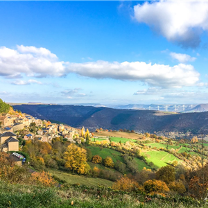 road-trip en voiture ancienne millau dans le sud Aveyron